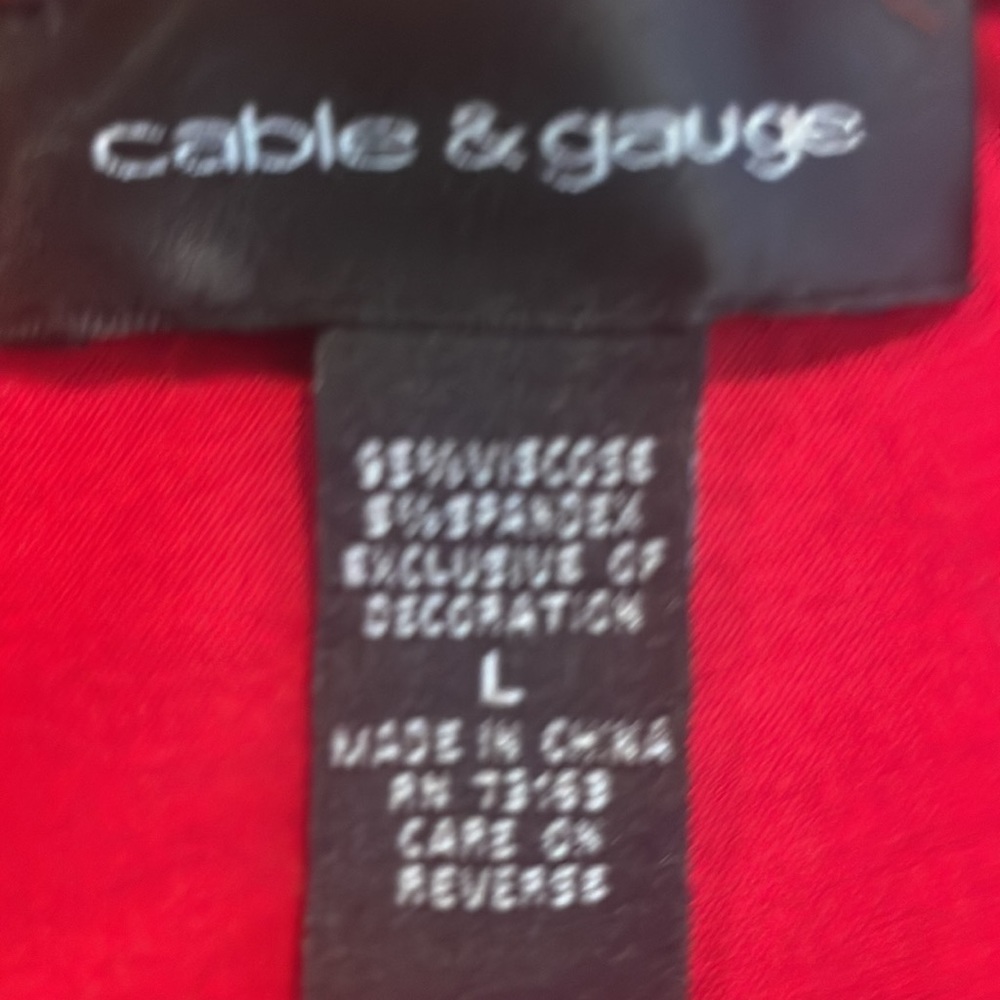 Red CABLE & GAUGE V-Neck Sleeveless Blouse with ruffled collar, size L - Picture 4 of 4